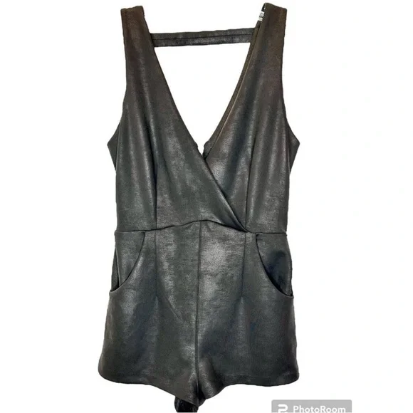 Free People Coated Knit Black Moonlight Sleeveless Bodycon Romper Size 4 NWOT - Picture 3 of 7